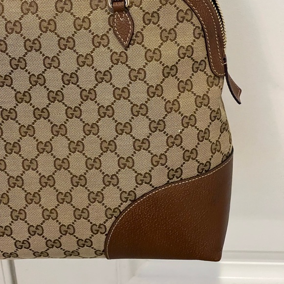 Gucci tote is in brand new condition & comes with dust bag - Picture 9 of 9
